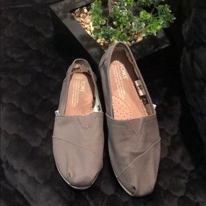 Brand new Toms Women’s shoes